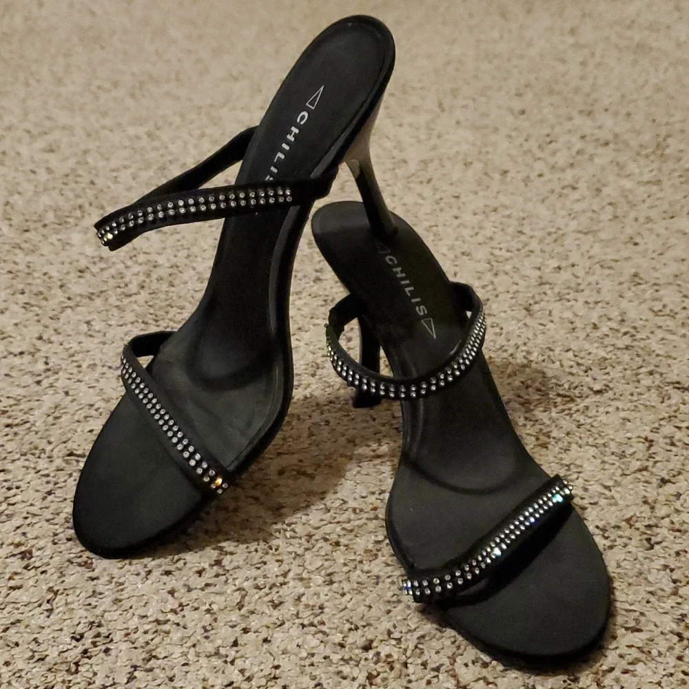 Chills bling black